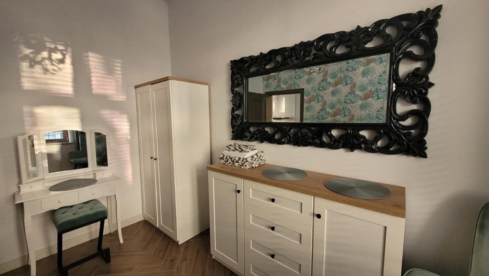Jaracza 28/12 Apartment *